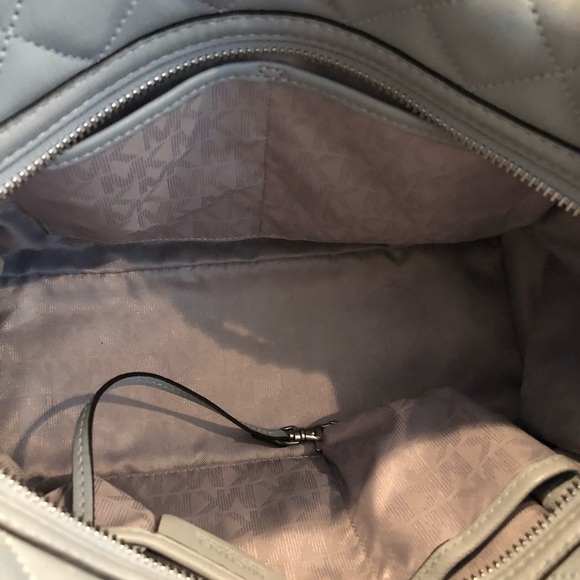 Michael Kors Satchel Leather Shoulder Handbag - Picture 3 of 8